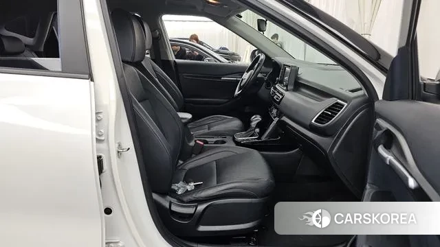 Kia Seltos 2021 Белый из Кореи, фото 2