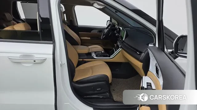 Kia Carnival 4th generation 2023 Белый из Кореи, фото 2