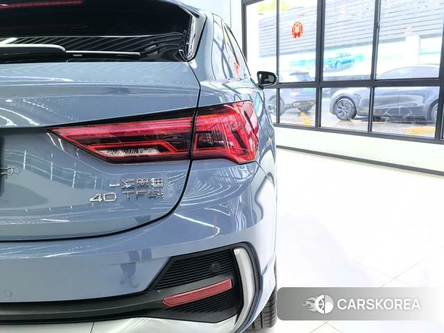 Audi Q3 Sportback 2022 Синий из Китая, фото 2