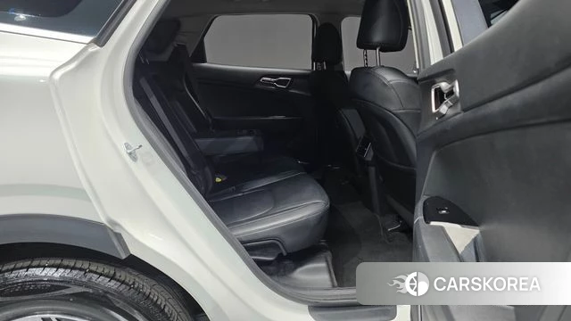 Kia Sportage 5th Generation 2024 Белый из Кореи, фото 2