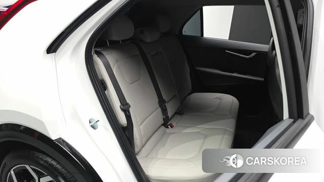 Kia Di Ol Nu Niro 2024 Белый из Кореи, фото 2