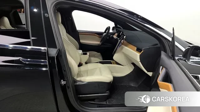 Tesla Model X 2020 Черный из Кореи, фото 2