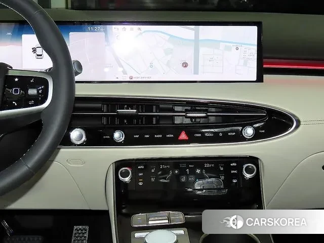 Genesis GV70 2025 Белый из Кореи, фото 2