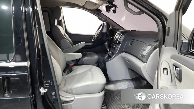 Hyundai The New Grand Starex 2020 Черный из Кореи, фото 2