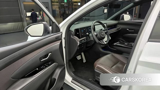 Hyundai The New Tucson Hybrid (NX4) 2024 Белый из Кореи, фото 2