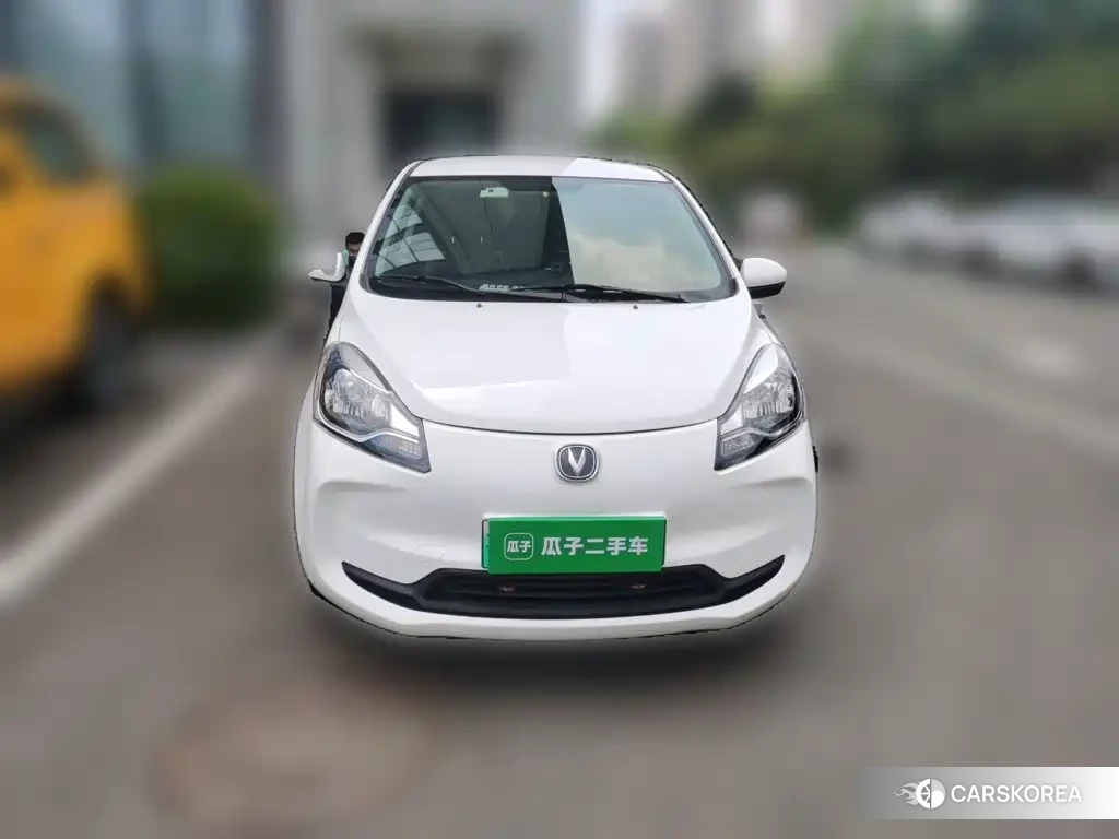 Chang'an Benben E-Star 2022 Белый из Китая, фото 2