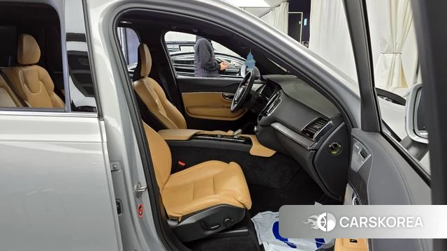 Volvo XC90 second Generation 2023 Серебряный из Кореи, фото 2