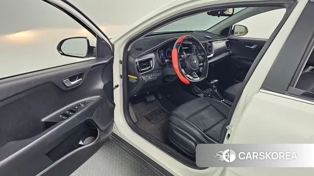 Kia Stonic 2019 Белый из Кореи, фото 2