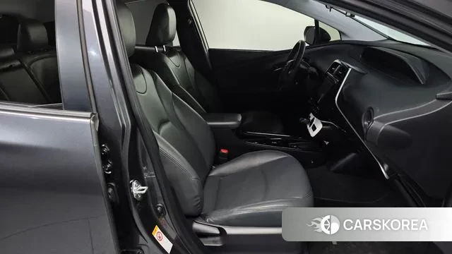 Toyota Prius 4th Generation 2018 Серый из Кореи, фото 2