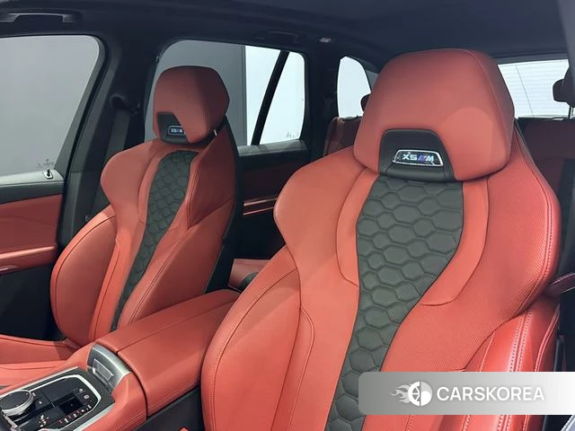 BMW X5 M 2025 Серебристо-серый из Китая, фото 2