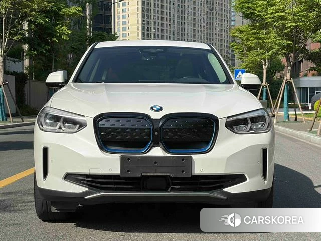 BMW iX3 2021 Белый из Китая, фото 2