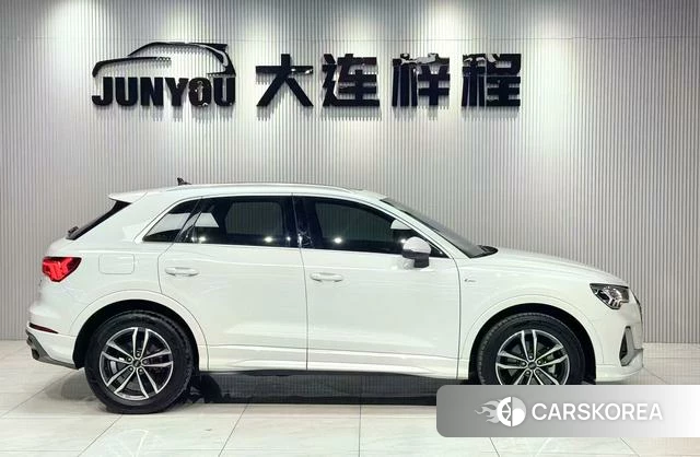 Audi Q3 2022 Белый из Китая, фото 2