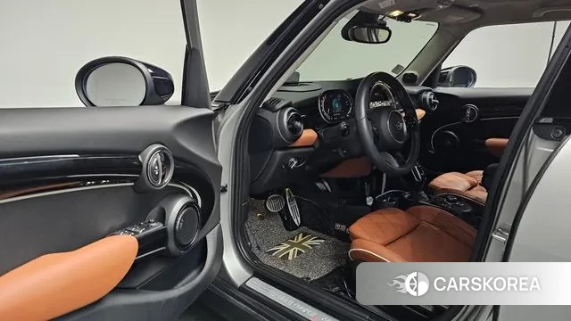 Mini Cooper S 2023 Серебристо-серый из Кореи, фото 2