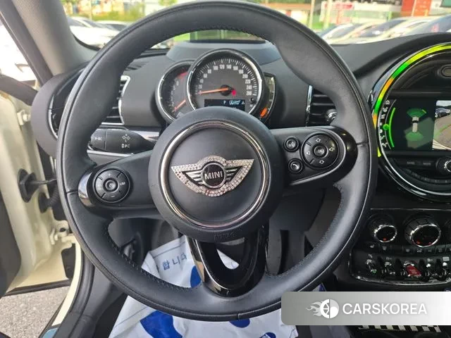 Mini Cooper Clubman 2019 Жемчужный цвет из Кореи, фото 2