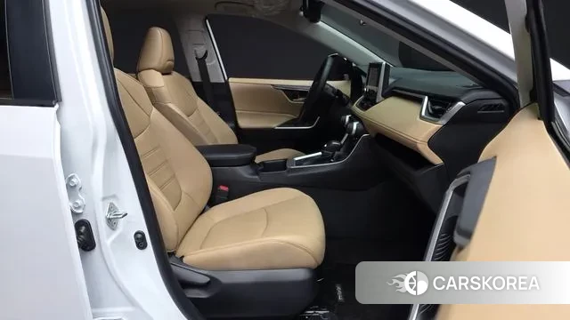 Toyota RAV4 5th Generation 2025 Белый из Кореи, фото 2