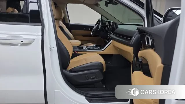 Kia Carnival 4th generation 2022 Белый из Кореи, фото 2