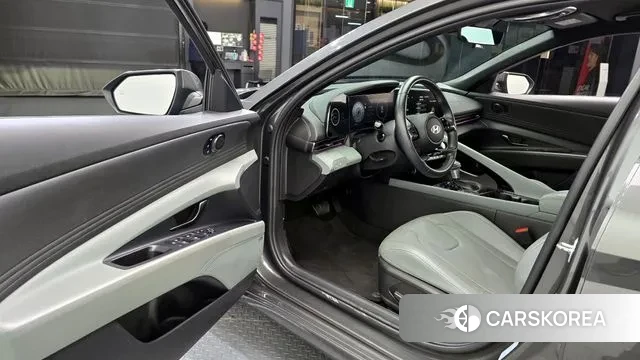 Hyundai The New Avante (CN7) 2023 Серый из Кореи, фото 2