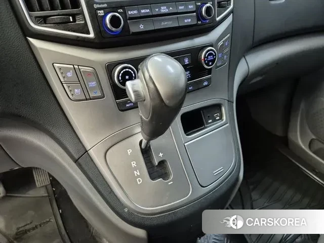 Hyundai The New Grand Starex 2018 Черный из Кореи, фото 2