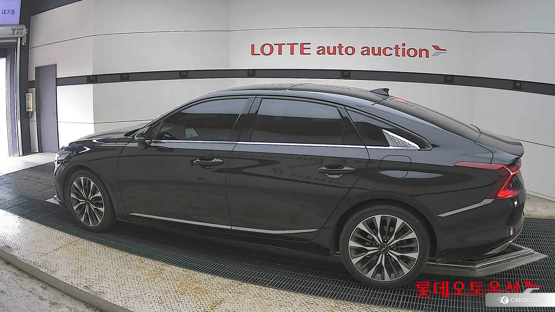 Kia K8 2023 Aurora Black Pearl из Кореи, фото 2