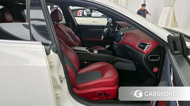 Maserati Ghibli 2019 Белый из Кореи, фото 2