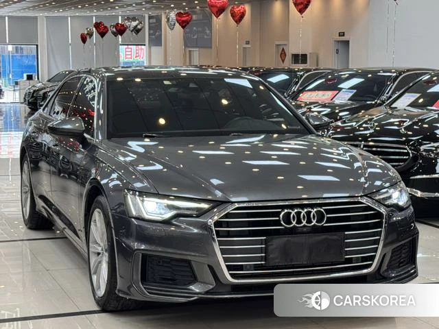 Audi A6L 2021 Серебристо-серый из Китая, фото 2