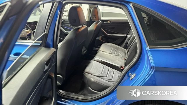 Volkswagen 7th Generation of Jetta 2023 Синий из Кореи, фото 2