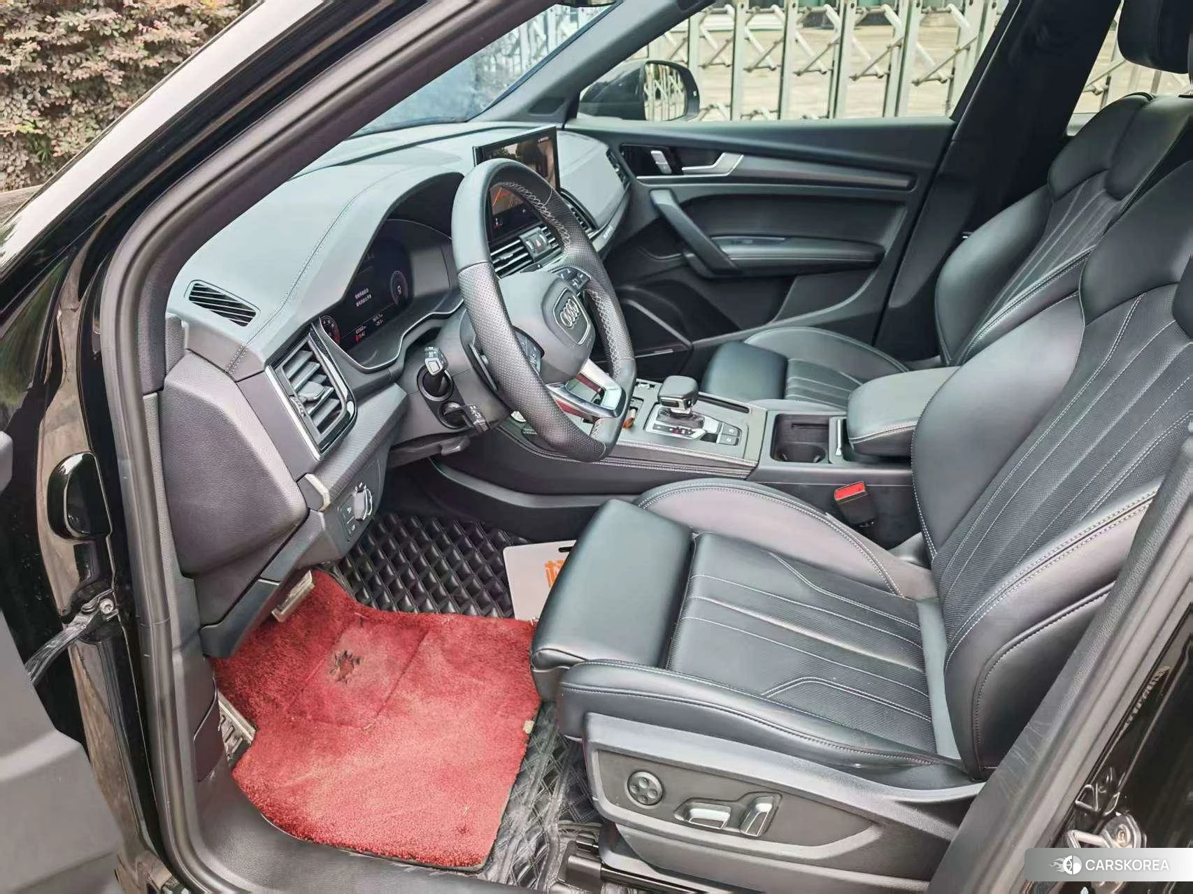 Audi Q5L 2023 Черный из Китая, фото 2