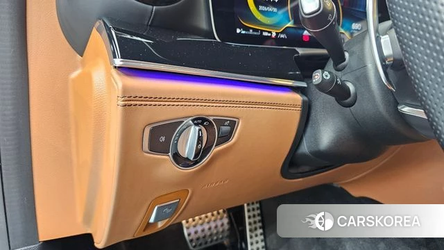 Mercedes-Benz AMG GT 2021 Белый из Кореи, фото 2