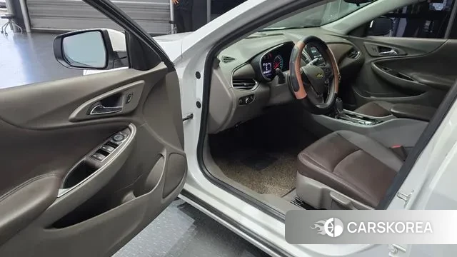 Chevrolet (GM Daewoo) All New Malibu 2018 Белый из Кореи, фото 2