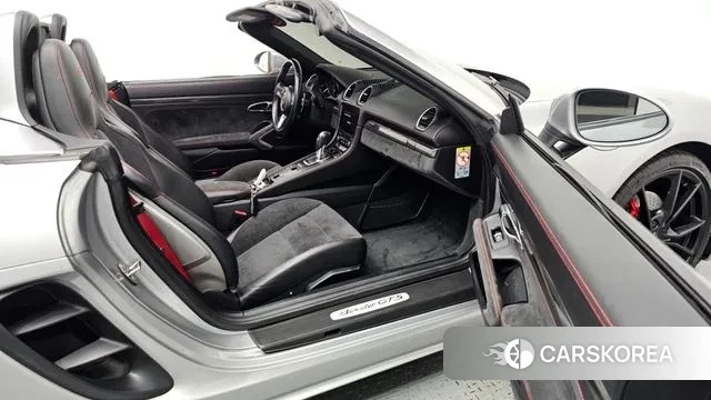 Porsche 718 Boxster 2018 Серебряный из Кореи, фото 2