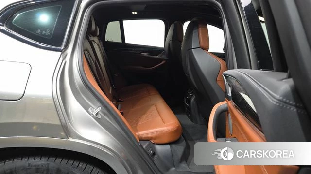 BMW X4M (G02) 2021 Серебристо-серый из Кореи, фото 2