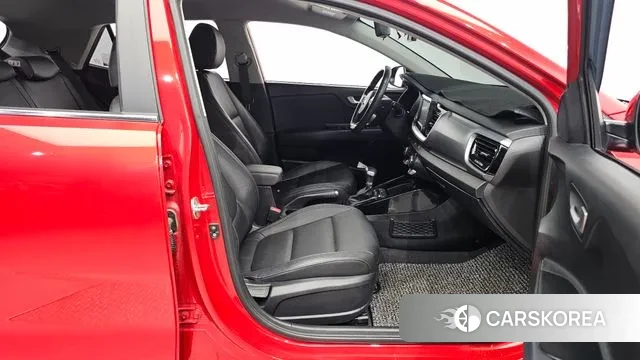 Kia Stonic 2018 Красный из Кореи, фото 2