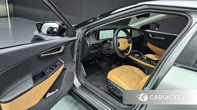 Kia EV6 2022 Серый из Кореи, фото 2