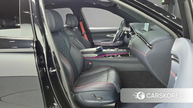 Genesis GV70 2022 Черный из Кореи, фото 2