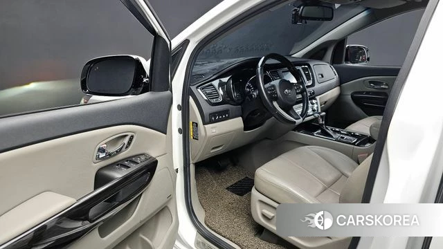 Kia The New Carnival 2019 Белый из Кореи, фото 2