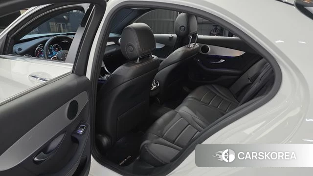 Mercedes-Benz C-Class W205 2021 Белый из Кореи, фото 2