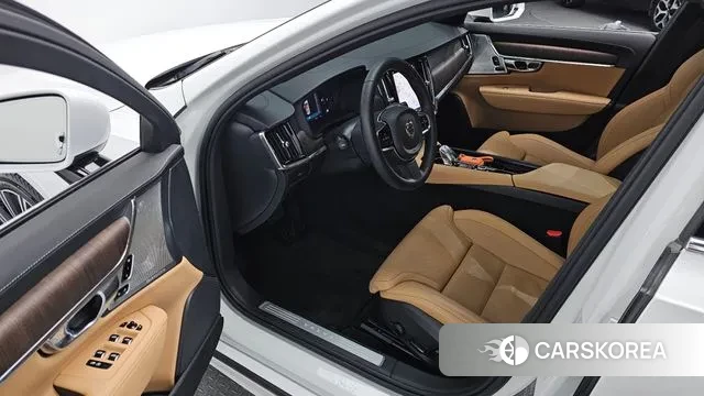 Volvo S90 2022 Белый из Кореи, фото 2