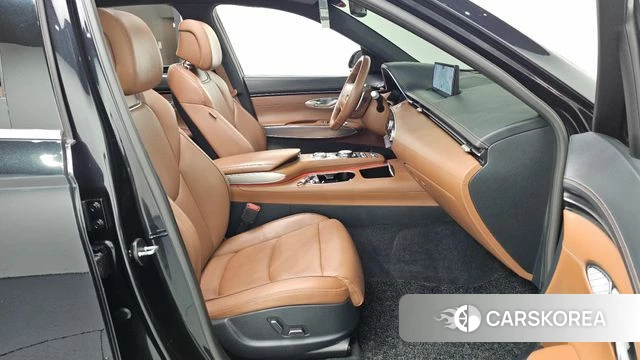 Genesis GV70 2021 Черный из Кореи, фото 2