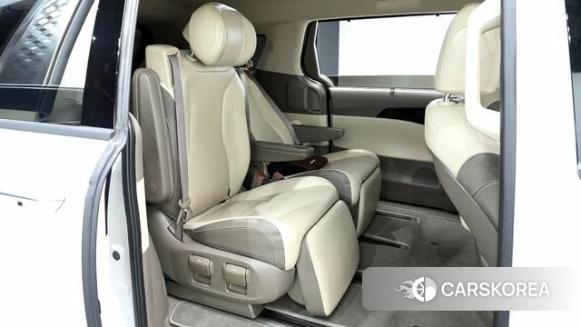 Kia The New Carnival 4th Generation 2023 Белый из Кореи, фото 2