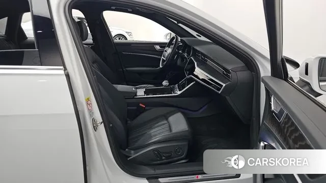 Audi A6 (C8) 2022 Белый из Кореи, фото 2