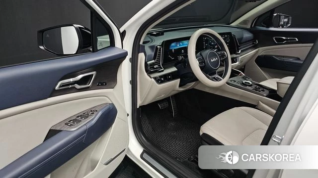 Kia Sportage 5th Generation 2023 Белый из Кореи, фото 2