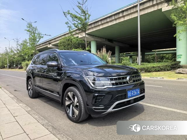 Volkswagen Tourang 2024 Черный из Китая, фото 2