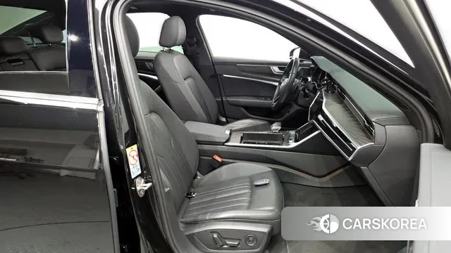 Audi A6 (C8) 2020 Черный из Кореи, фото 2