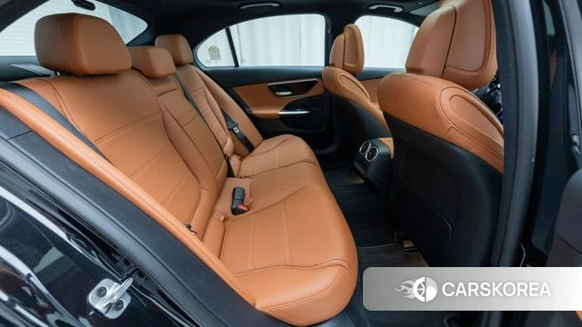 Mercedes-Benz C-Class W206 2026 Черный из Кореи, фото 2