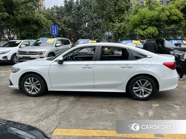 Honda Civic 2024 Белый из Китая, фото 2