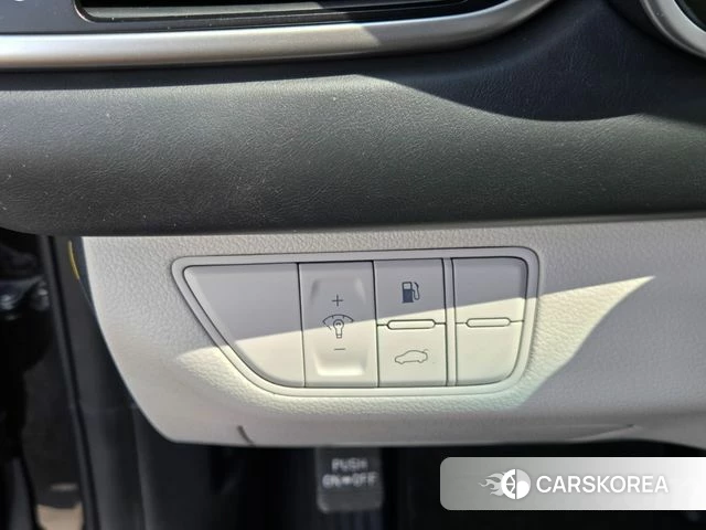 Genesis G70 2018 Черный из Кореи, фото 2