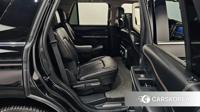 Ford Expeditation 2021 Черный из Кореи, фото 2