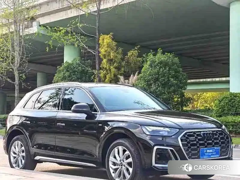 Audi Q5L 2022 Черный из Китая, фото 2