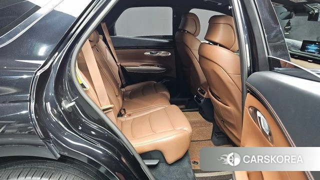Genesis GV70 2021 Черный из Кореи, фото 2