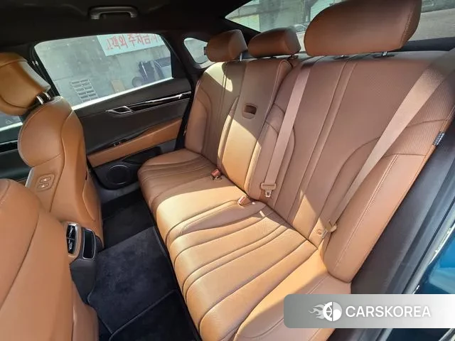 Genesis G80 (RG3) 2022 Темно-зеленый из Кореи, фото 2